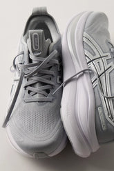ASICS GEL-NIMBUS 28 ATC Sneakers