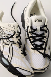 ASICS GEL-CUMULUS 16 Patent Sneakers