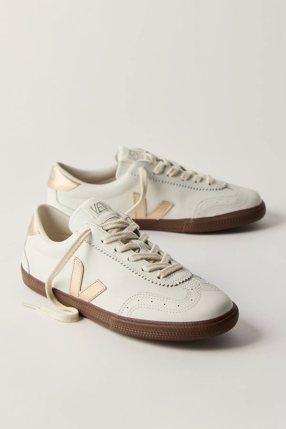 Veja Volley Sneakers