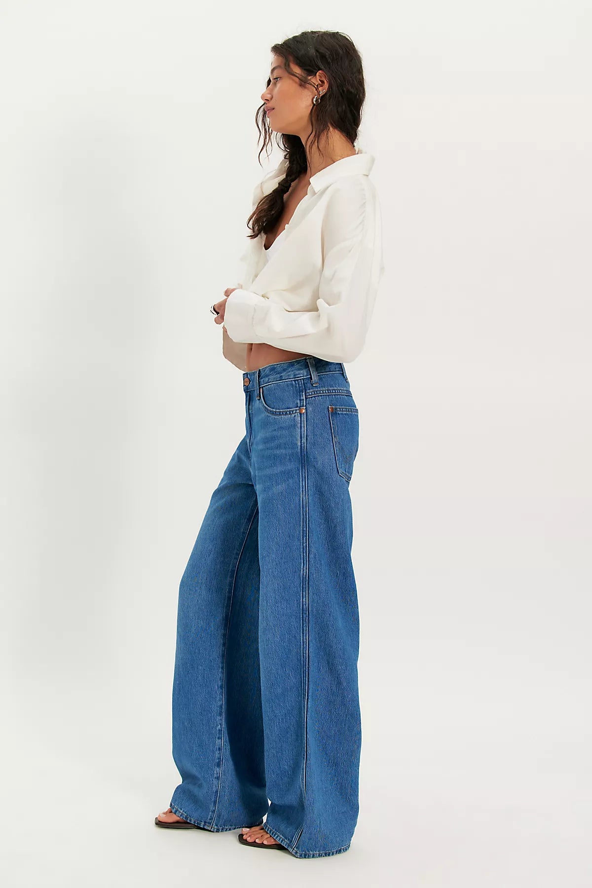 Wrangler World Wide Mid-Rise Wide-Leg Jeans