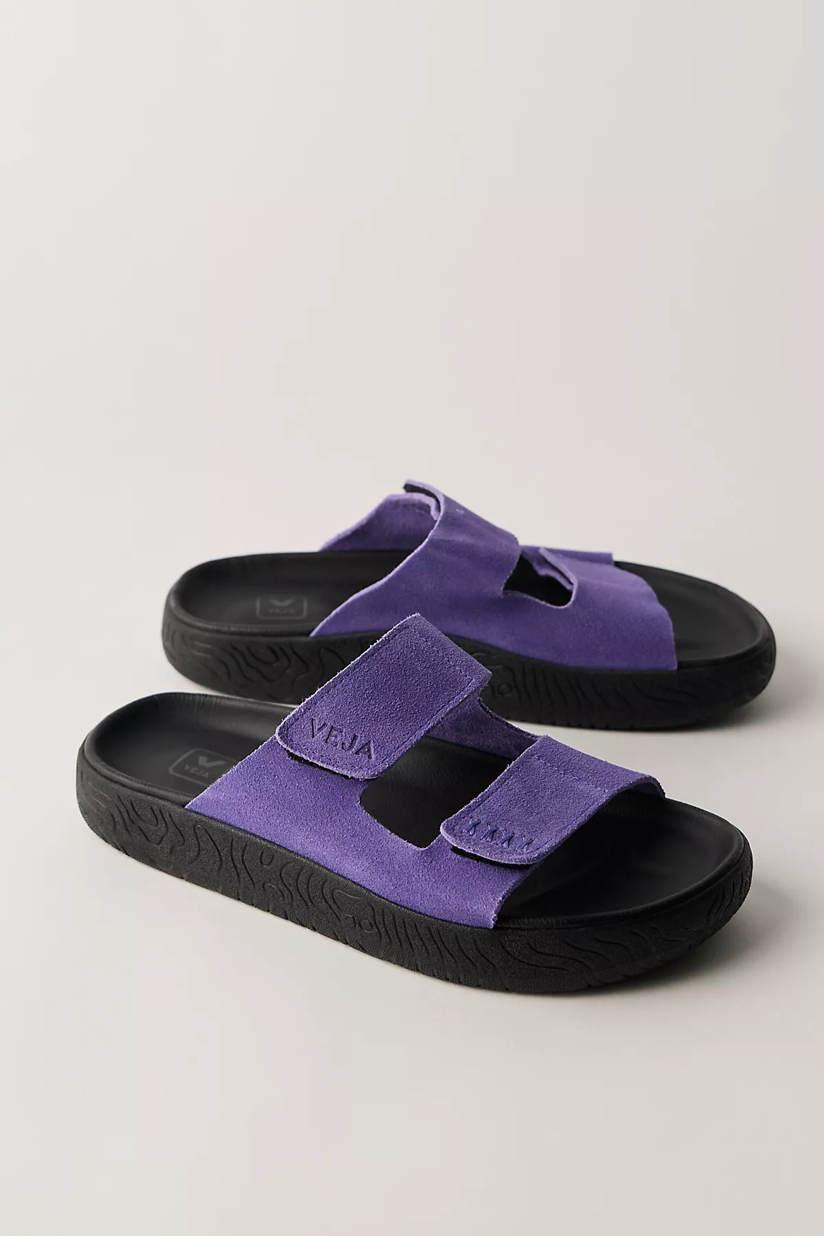 Veja Etna Sandals