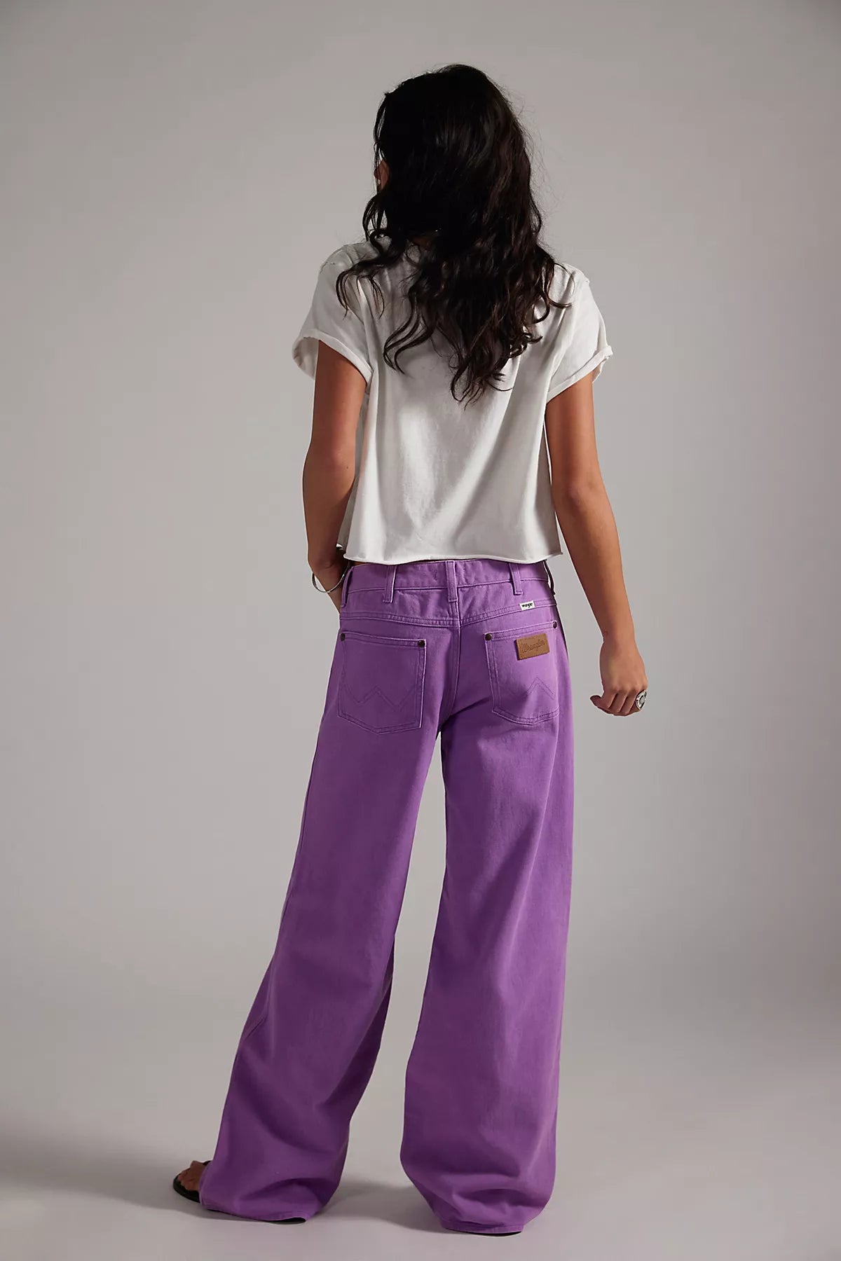 Wrangler World Wide Mid-Rise Wide-Leg Jeans