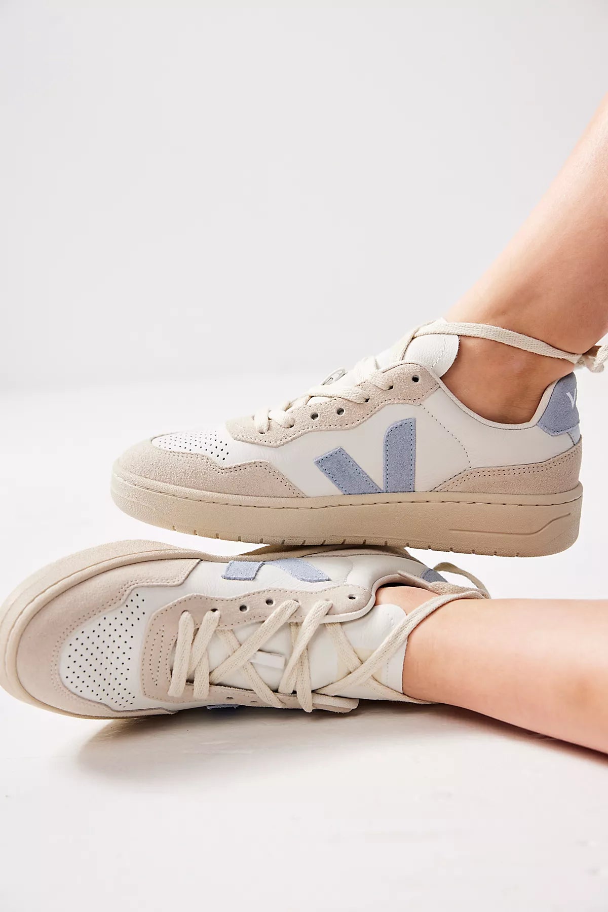 Veja V-90 Sneakers