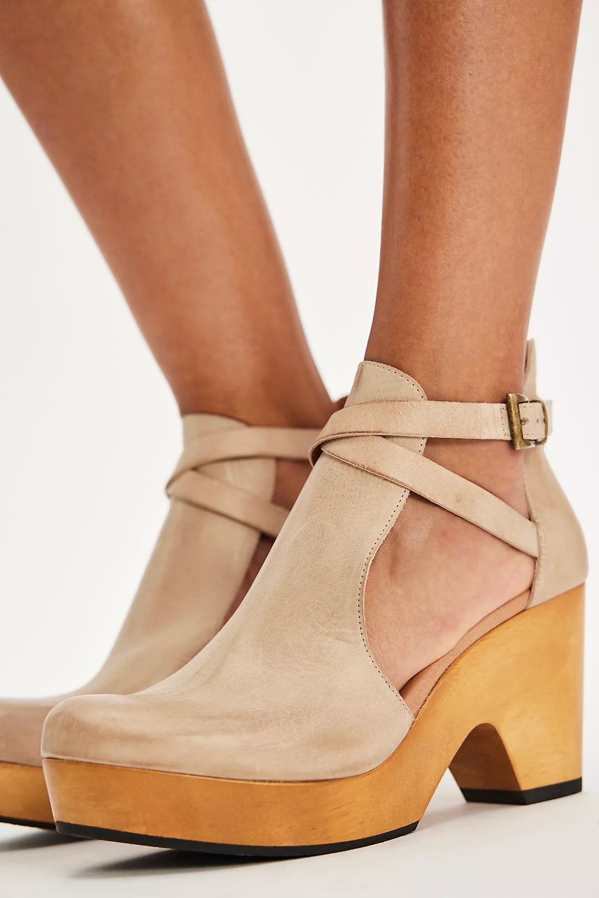 Cedar Leather Clogs