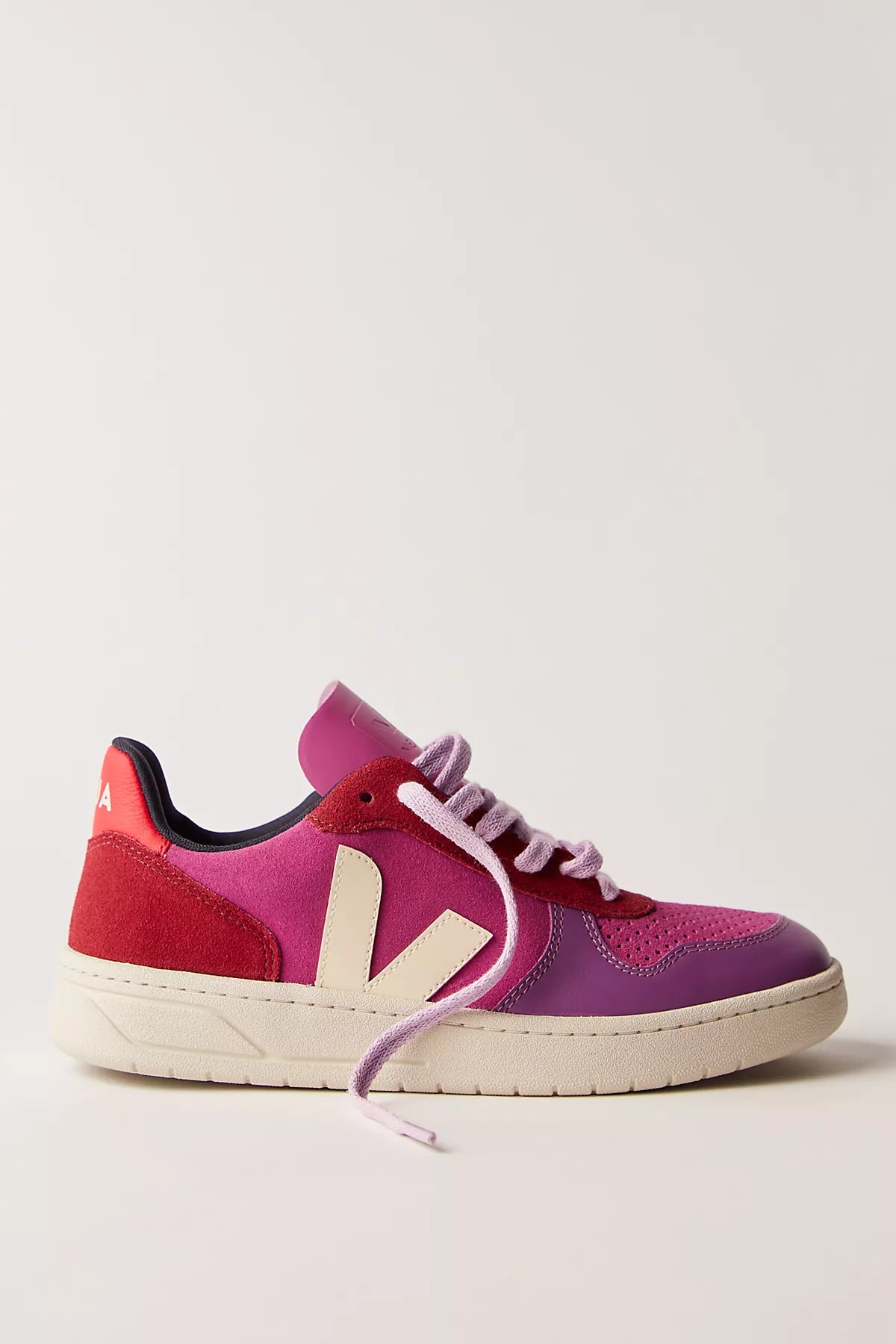 Veja V-10 Sneakers