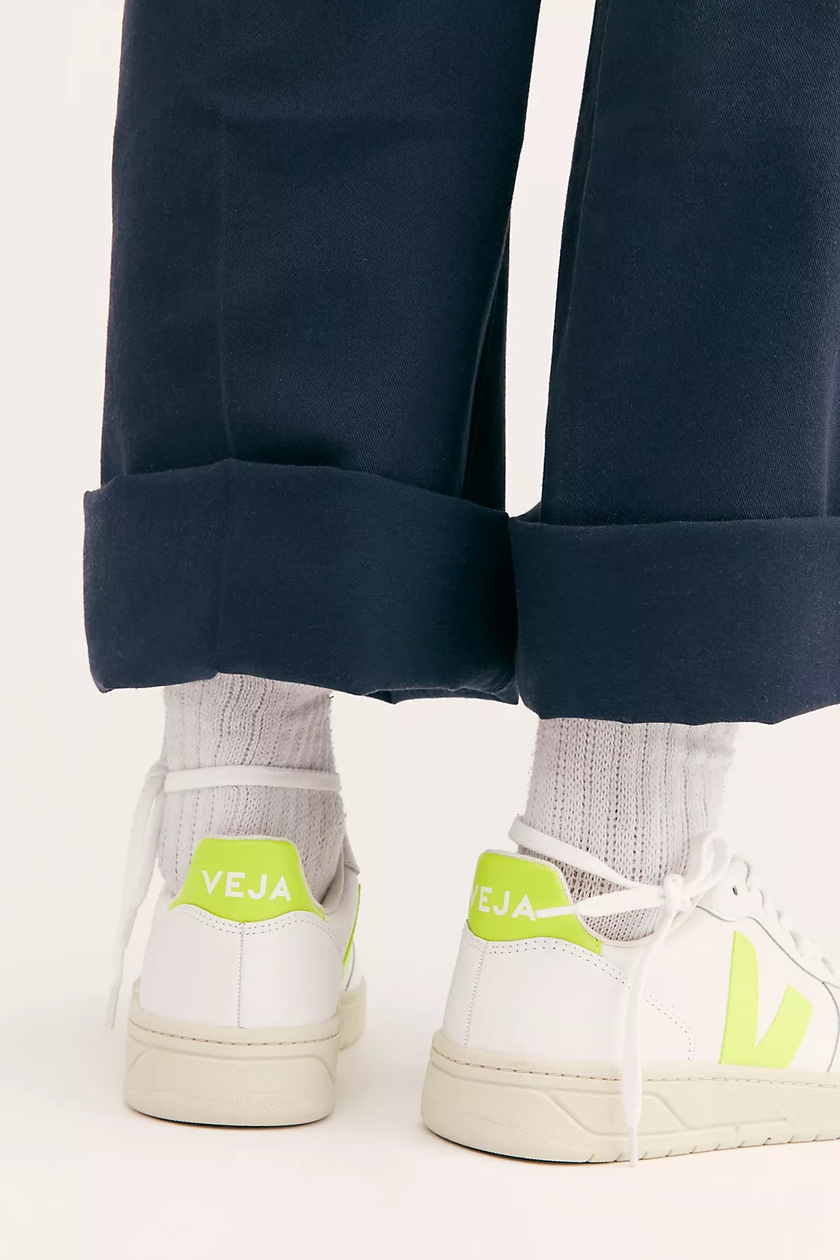 Veja V-10 Sneakers