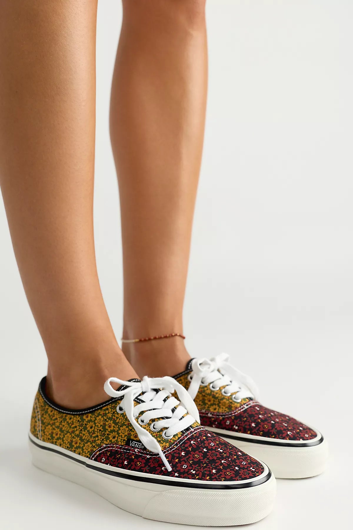 Vans LX Authentic 44 Sneakers
