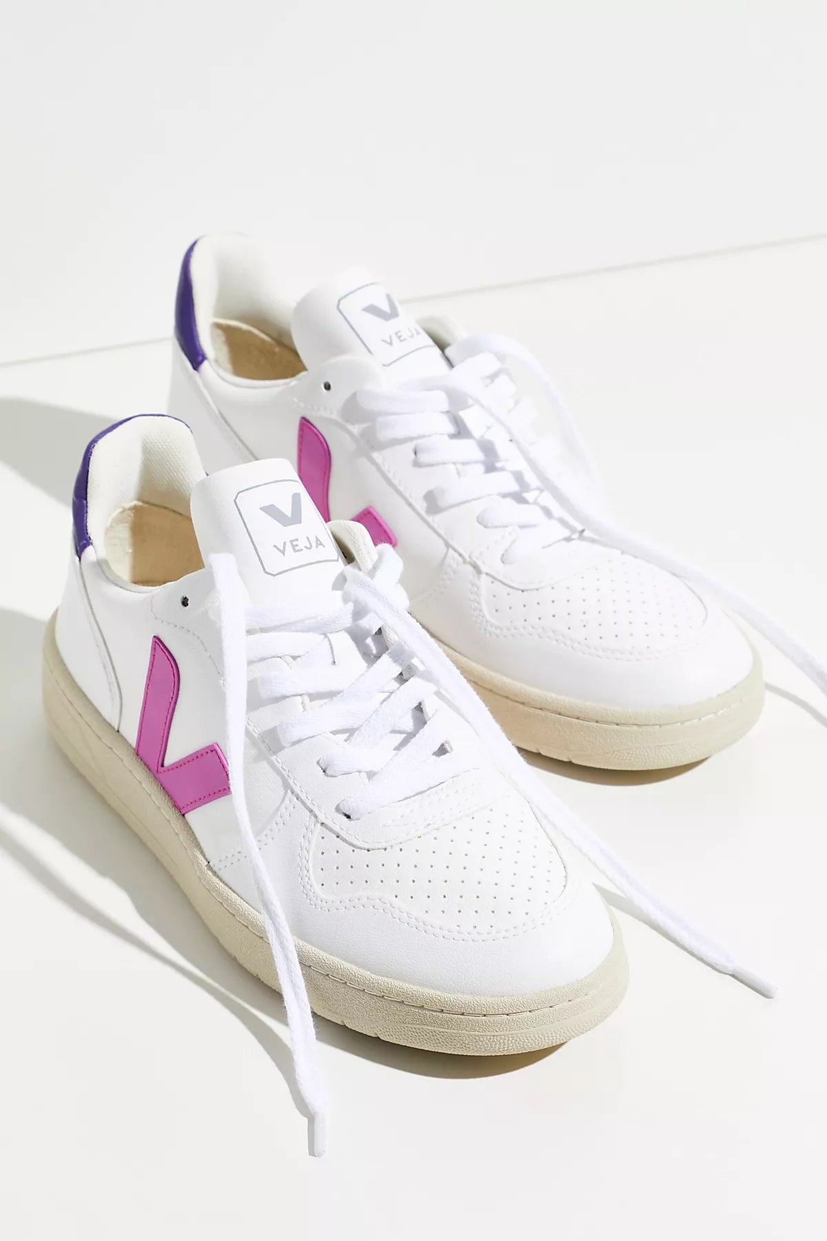 Veja V-10 Sneakers