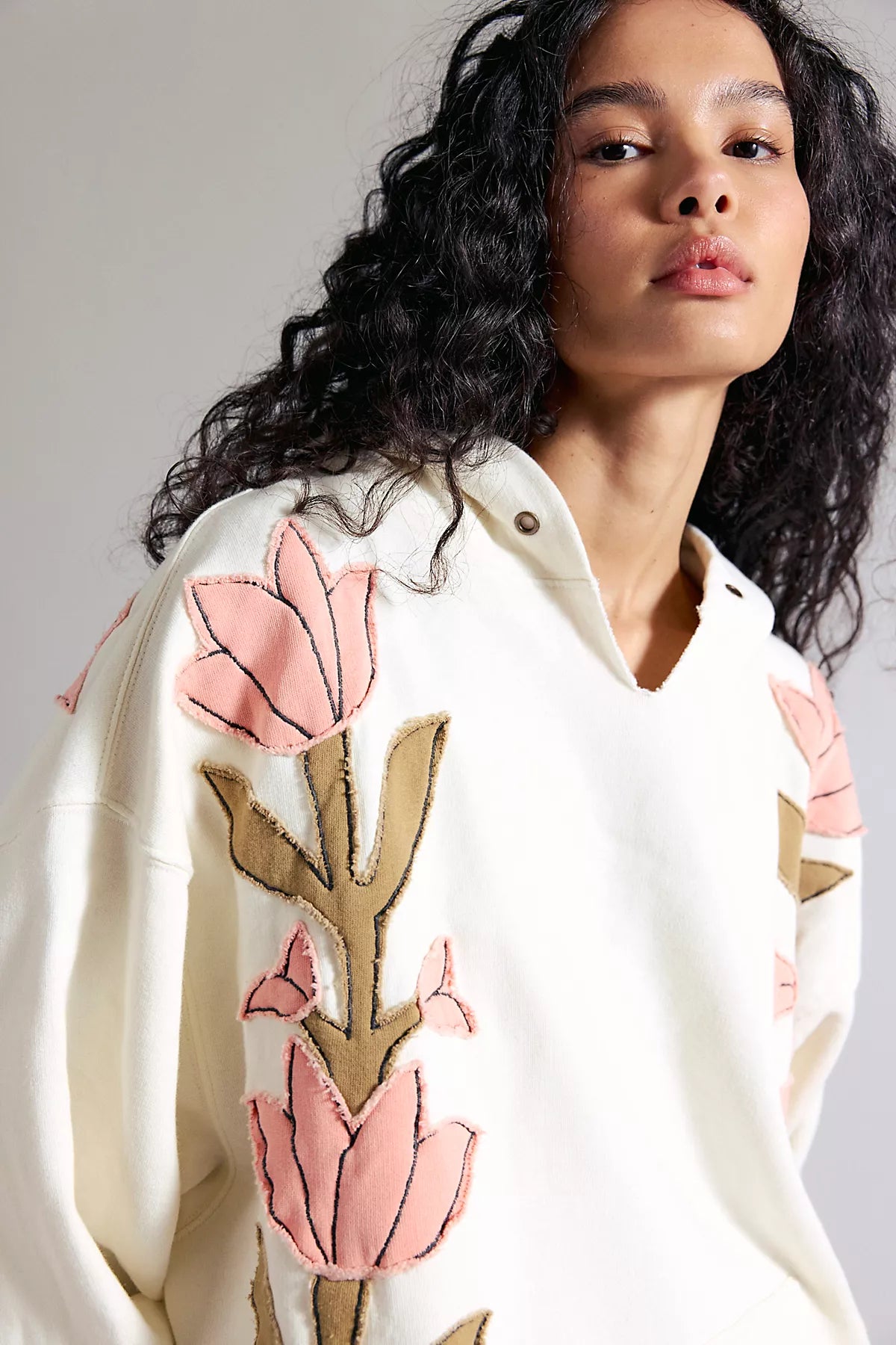 We The Free It's A Vibe Flowers Hoodie