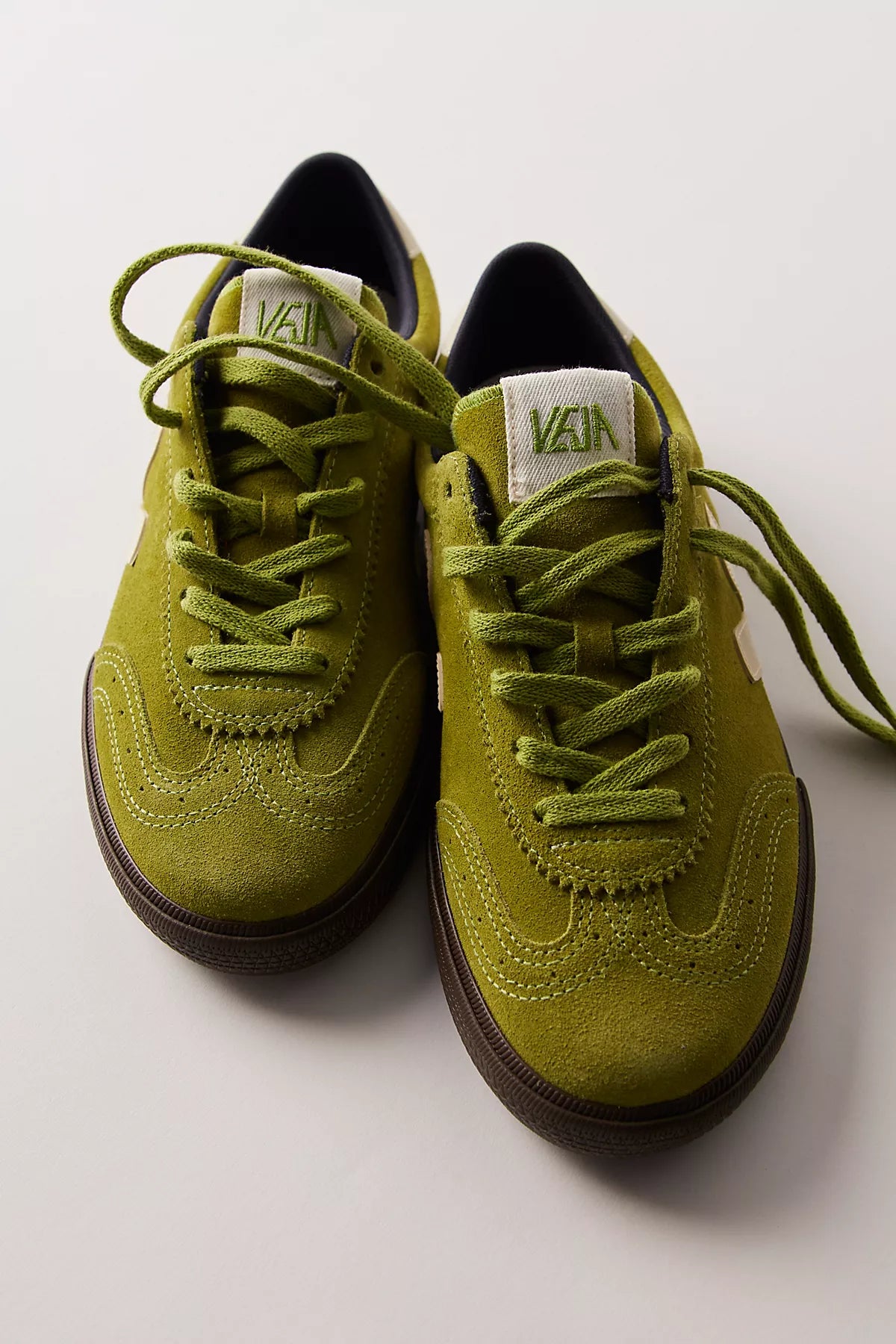 Veja Volley Sneakers
