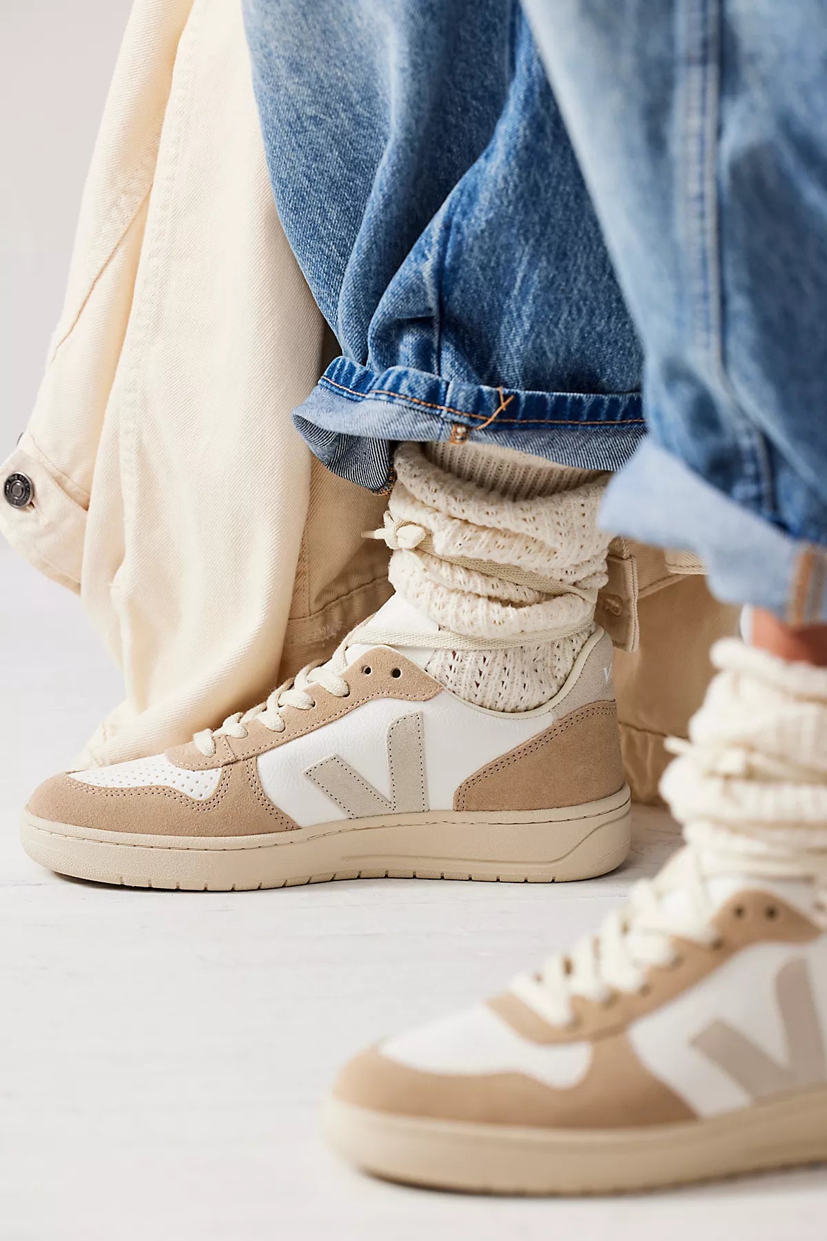 Veja V-10 Sneakers