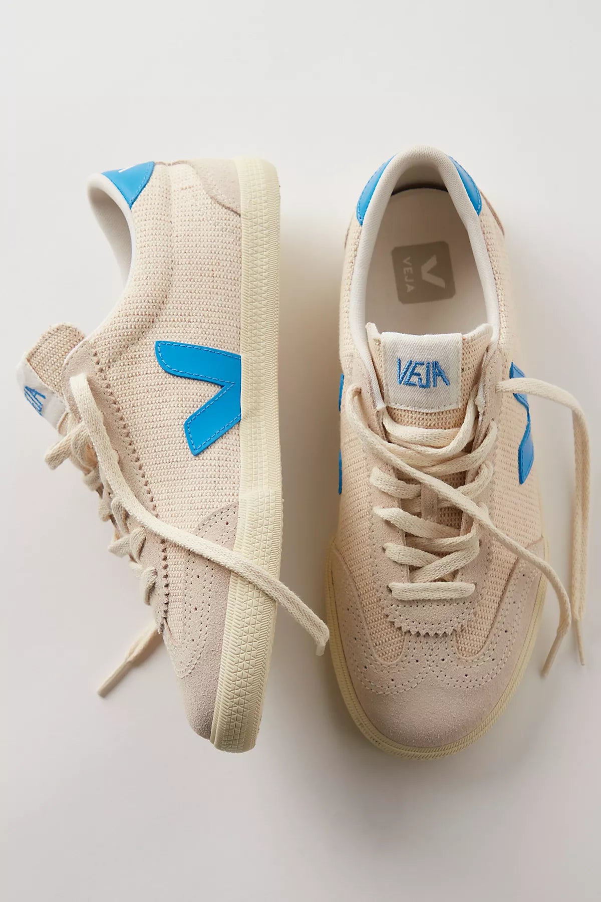 Veja Volley Sneakers