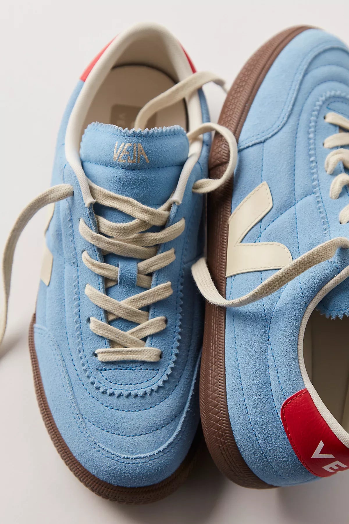 Veja Panenka Sneakers